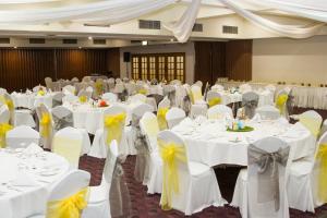 Restaurace v ubytování Acacia Ridge Hotel