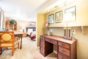 Χώρος καθιστικού στο Private Bedroom Studio with Kitchenette