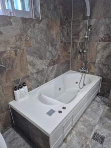 Koupelna v ubytování Haruae hotel