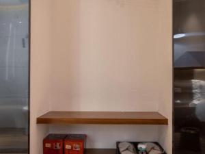 Η κουζίνα ή μικρή κουζίνα στο Borrman Hotel Guilin Railway Station Two Rivers and Four Lakes