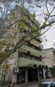 Το κτήριο όπου στεγάζεται  το διαμέρισμα