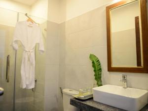 Ένα μπάνιο στο Kolab Sor Phnom Penh Hotel +108 φωτογραφίες