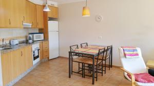 Kuchnia lub aneks kuchenny w obiekcie Apartamentos Sotavento - Playa La Tejita - El Médano