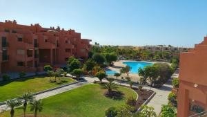 Basen w obiekcie Apartamentos Sotavento - Playa La Tejita - El Médano lub w pobliżu