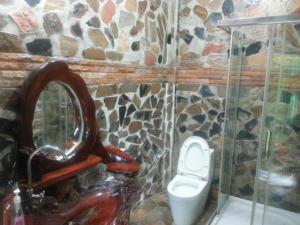 Koupelna v ubytování Banana Resort & Spa