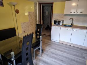 Kuchyňa alebo kuchynka v ubytovaní Holiday Home