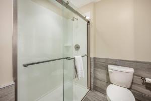 Ένα μπάνιο στο Radisson Hotel Pendleton Airport