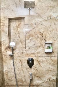 Koupelna v ubytování Tivoli Heritage Palace, Rewari