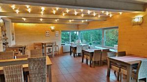 Restaurace v ubytování Chata H&D Červenohorské Sedlo