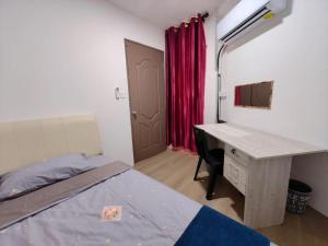 Postel nebo postele na pokoji v ubytování SPOT ON 90793 Kim Yong Stay