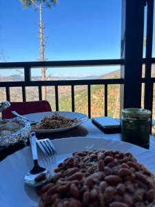 Jídlo v hotelu nebo okolí