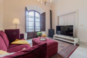 A television and/or entertainment centre at Cordoba COol Vailima