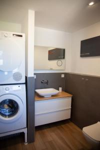 Fotografie z fotogalerie ubytování WohnRaum Gäste- & Boardinghaus v destinaci Gusterath + 37 fotografií