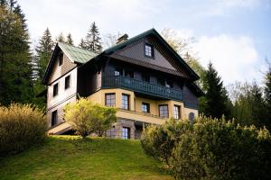 Budova, v ktorej sa penzión nachádza
