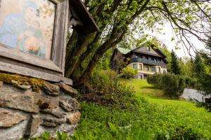 Vonkajšia záhrada v ubytovaní Vila Anička