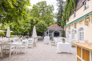 Ristorante o altro punto ristoro di Der Schlosswirt zu Anif - Biedermeierhotel und Restaurant