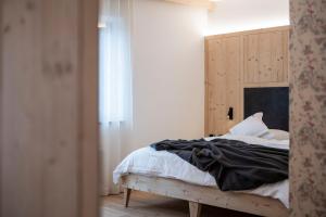 Postel nebo postele na pokoji v ubytování Hotel & Gasthof zum Hirschen