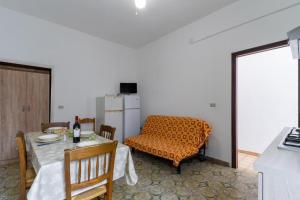 Μια τηλεόραση ή/και κέντρο ψυχαγωγίας στο Sul Mare Rita's House