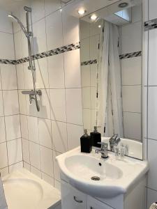 Vannituba majutusasutuses Hotel DeWaag Makkum