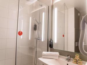 Vannituba majutusasutuses ibis Compiegne