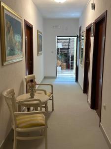 Photo de la galerie de l'établissement Villa Jedini, à Tučepi