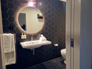 BreakFree on Cashel, an Accor Hotel的一间浴室