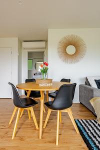 Ruang duduk di The Cottage, Taupo