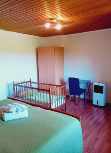 Postel nebo postele na pokoji v ubytování Apartments with balcony and with large free parking House Oliver