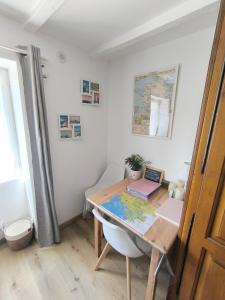 Fotografia z galérie ubytovania Le Tigîte B&B, Suite autonome avec entrée indépendante, petit-déj et linge fourni, pour 1 à 4p -Queen size et canapé lit double- v destinácii Allaire