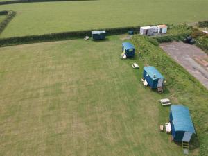 Saint IshmaelsCoast path camping的相册照片