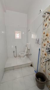 Koupelna v ubytování Fully Furnished 3BHK for Families 201 + 37 fotografií