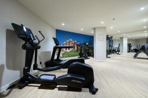 Fitness centrum a/nebo fitness zařízení v ubytování Catalonia Park Güell