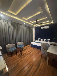 Hotel ML Pride的休息区