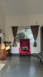 Area soggiorno di Charming Green Hideout