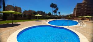Der Swimmingpool an oder in der Nähe von Costa Caribe II Nº 1028