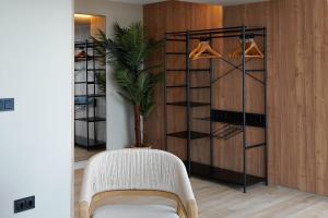 Zdjęcie z galerii obiektu Marins Suites - Adults Only Hotel w Cala Millor