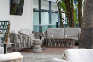 Część wypoczynkowa w obiekcie Marins Suites - Adults Only Hotel