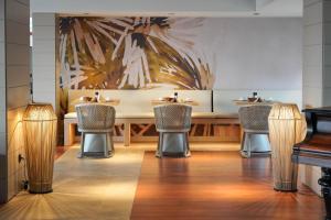 Część wypoczynkowa w obiekcie Marins Suites - Adults Only Hotel