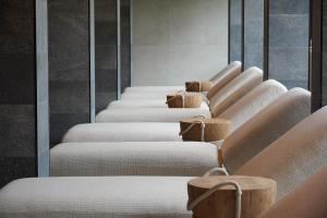 Część wypoczynkowa w obiekcie Marins Suites - Adults Only Hotel