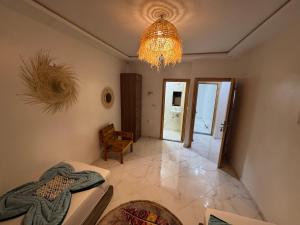 Istumisnurk majutusasutuses KAZA Moon Hostel