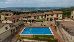 Bazén v ubytování Casa Marlèn - Medieval Borgo & pool - ItalyWeGo nebo v jeho okolí