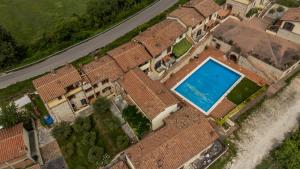 Bazén v ubytování Casa Marlèn - Medieval Borgo & pool - ItalyWeGo nebo v jeho okolí