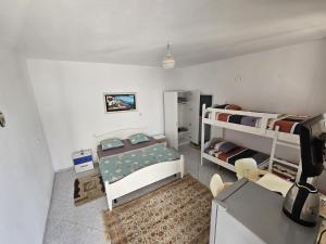 Postel nebo postele na pokoji v ubytování Aeria rooms Himare