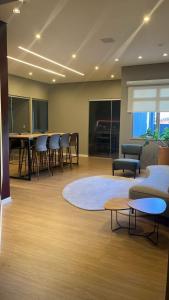 Μια τηλεόραση ή/και κέντρο ψυχαγωγίας στο JR Hotel Marilia
