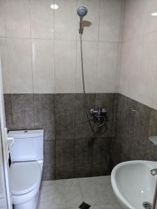 Un baño de Hotel Gardenia beradze