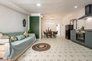 Kuchyňa alebo kuchynka v ubytovaní Bettatur Apartaments Rera Sant Domenech