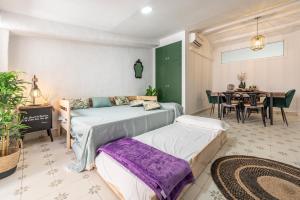 Posteľ alebo postele v izbe v ubytovaní Bettatur Apartaments Rera Sant Domenech