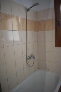 Koupelna v ubytování Platamon Boho Apartment- Με θέα την θάλασσα