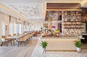 Veitingastaður eða matsölustaður á Emirates Palace Mandarin Oriental, Abu Dhabi