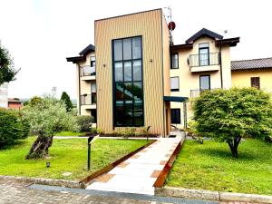 Zahrada ubytování SYC I Mulini, Leonardo Academy & MXP & JRC Ispra